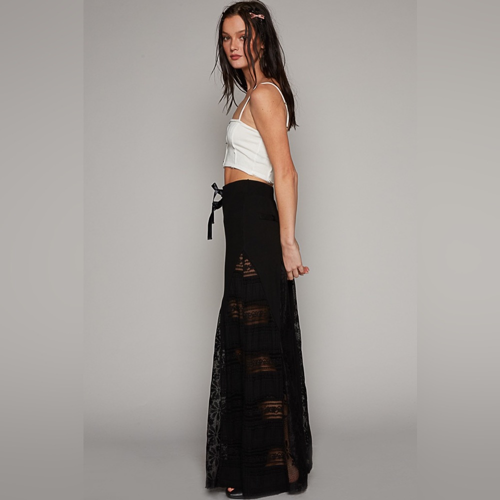 POL Black Wide Leg Pants with Lace Detail - Picture 3 of 9
